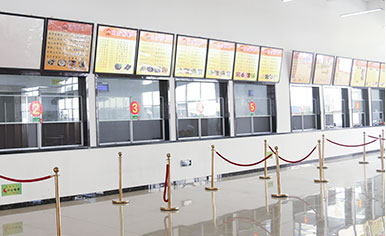 华南厨师学校校园环境