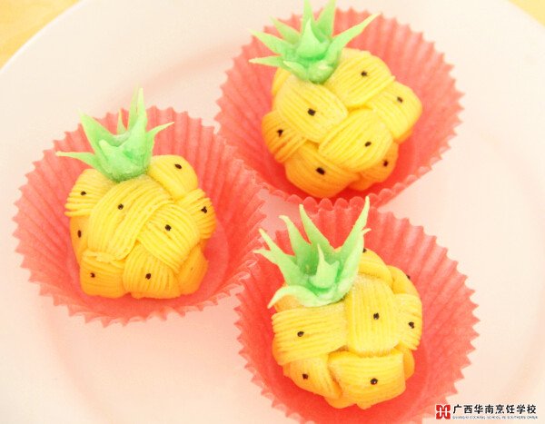 �����������ѧУ