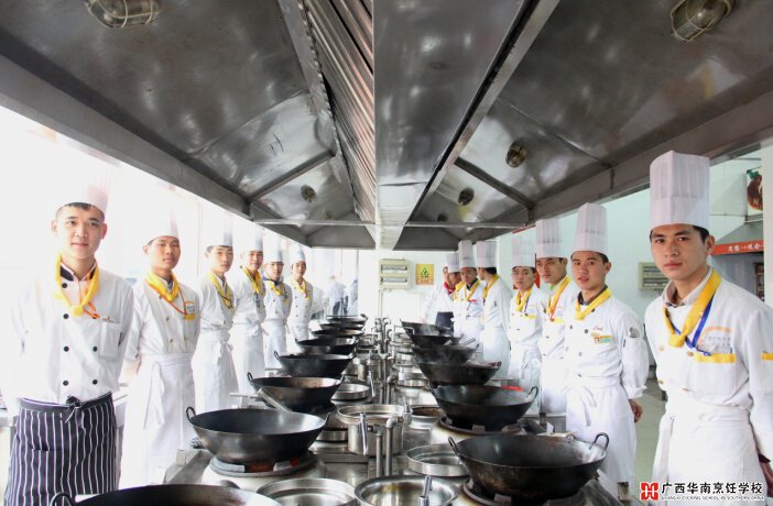 �����������ѧУ