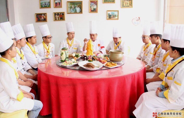 �����������ѧУ