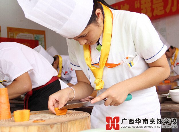 �����������ѧУ