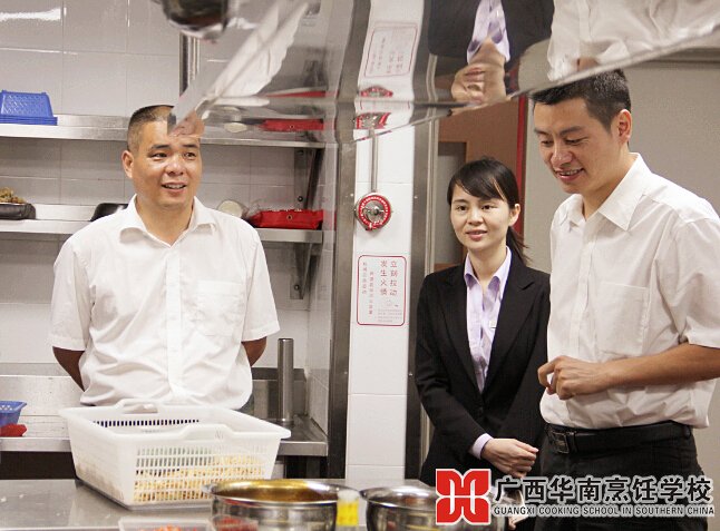 �����������ѧУ